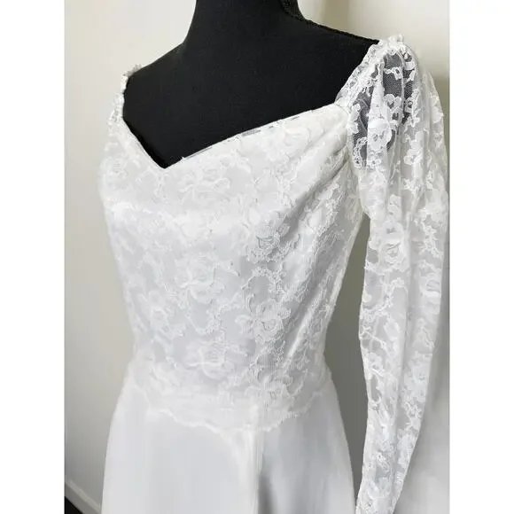 Vintage Lace Long Sleeve Wedding Dress A-Line Bridal Gown - Picture 5 of 16